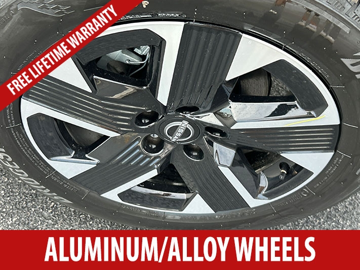 2026 Nissan Kicks SV photo 4