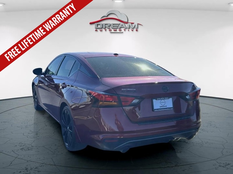 2022 Nissan Altima SR photo 4