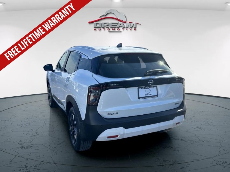 new 2026 NISSAN KICKS SV