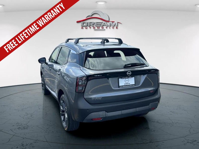 new 2026 NISSAN KICKS SR