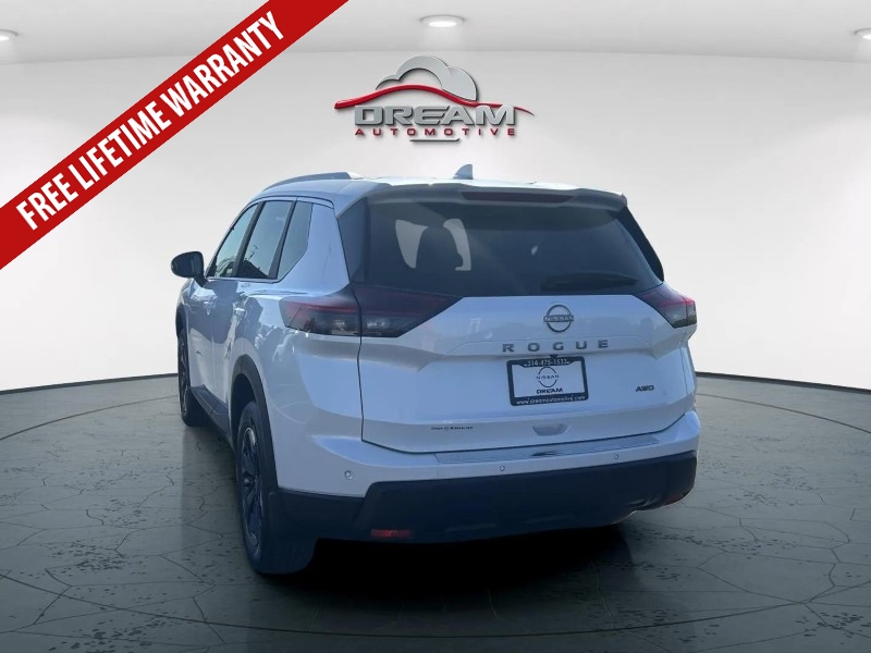2026 Nissan Rogue SV photo 4