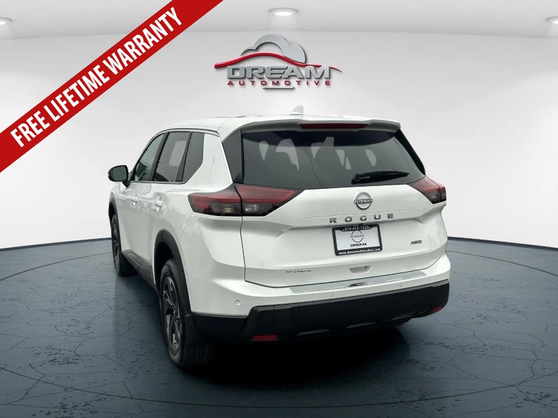 2026 Nissan Rogue SV photo 4