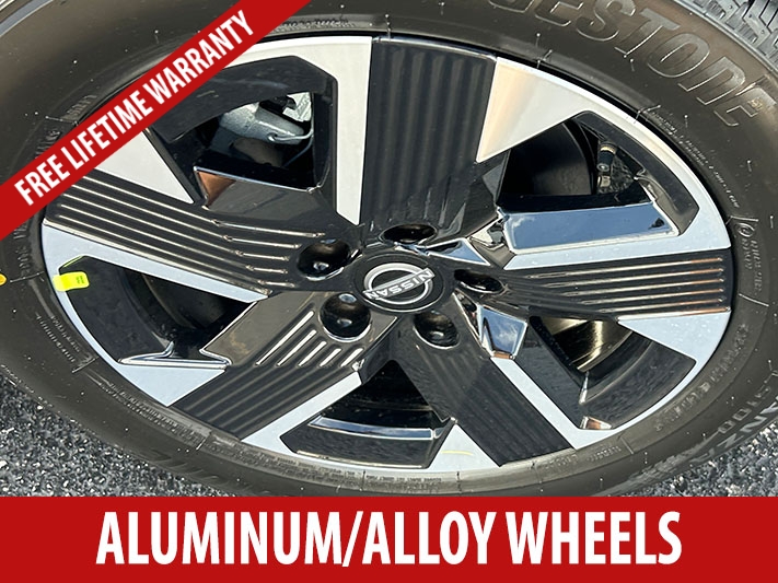 2026 Nissan Kicks SV photo 2