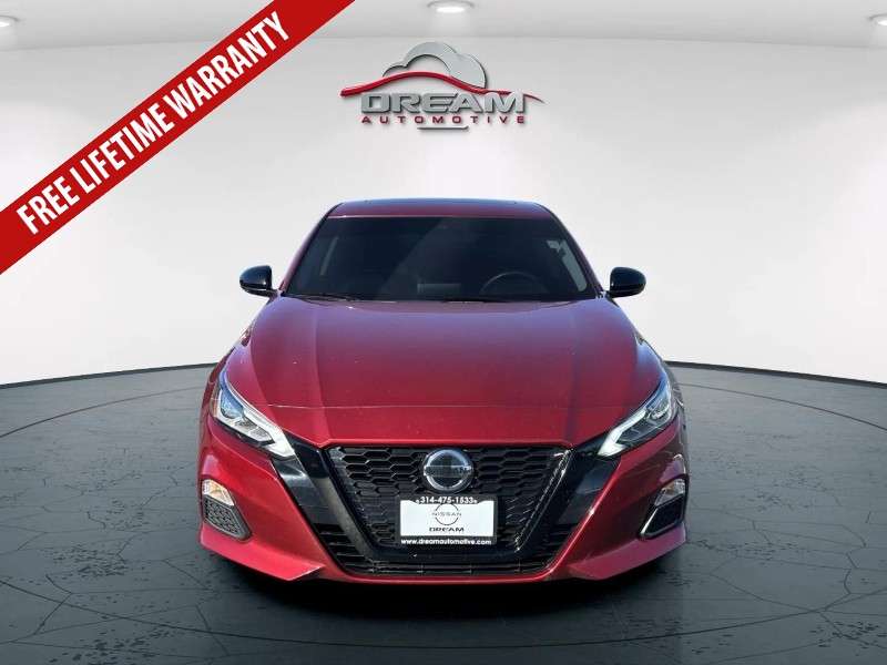 2022 Nissan Altima SR photo 2