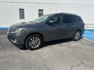 Used 2015  Nissan Pathfinder 2WD 4dr SV at Deal Time Cars & Credit near , FL