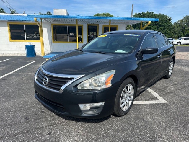Used 2015  Nissan Altima 4dr Sdn I4 2.5 S at Deal Time Cars & Credit near , FL