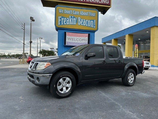 Used 2010  Nissan Frontier 2WD Crew Cab SWB Auto SE at Deal Time Cars & Credit near , FL