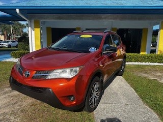 Used 2015  Toyota RAV4 4d SUV FWD LE at Deal Time Cars & Credit near , FL