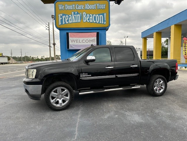 Used 2012  GMC Sierra 1500 2WD Crew Cab 143.5" SLE at Deal Time Cars & Credit near , FL