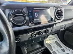 Used 2017  Toyota Tacoma Double Cab 5' Bed V6 4x2 AT &lpar;Natl&rpar; at Auto Finance Center of Greer near Greer&comma; SC