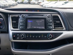 Used 2018 Toyota Highlander 4d SUV FWD LE at Auto Finance Center of Greer near Greer, SC