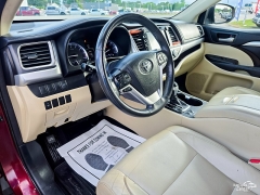 Used 2015  Toyota Highlander 4d SUV AWD XLE at Auto Finance Center of Greer near Greer&comma; SC