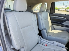 Used 2018  Toyota Highlander Limited V6 AWD &lpar;Natl&rpar; at Auto Finance Center of Greer near Greer&comma; SC