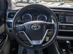 Used 2018 Toyota Highlander 4d SUV FWD LE at Auto Finance Center of Greer near Greer, SC