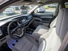 Used 2016 Toyota Highlander 4d SUV FWD LE at Auto Finance Center of Greer near Greer, SC