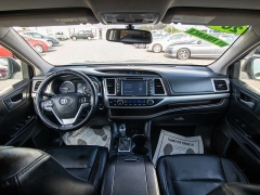 Used 2015 Toyota Highlander 4d SUV AWD XLE at Auto Finance Center of Greer near Greer, SC