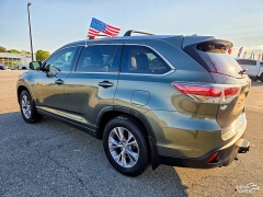 Used 2015  Toyota Highlander 4d SUV AWD XLE at Auto Finance Center of Greer near Greer&comma; SC