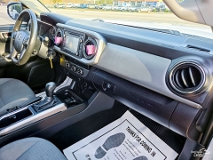 Used 2017  Toyota Tacoma Double Cab 5' Bed V6 4x2 AT &lpar;Natl&rpar; at Auto Finance Center of Greer near Greer&comma; SC