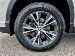 Used 2019  Toyota Highlander 4d SUV FWD LE at Auto Finance Center of Greer near Greer&comma; SC