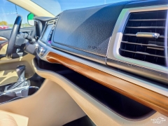 Used 2018  Toyota Highlander Limited V6 FWD &lpar;Natl&rpar; at Auto Finance Center of Greer near Greer&comma; SC