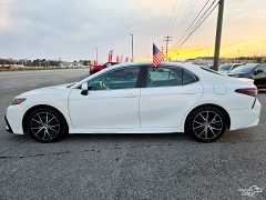 Used 2021  Toyota Camry SE Auto &lpar;Natl&rpar; at Auto Finance Center of Greer near Greer&comma; SC