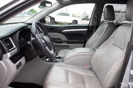 Used 2015  Toyota Highlander FWD 4dr V6 LE &lpar;Natl&rpar; at Auto Finance Center of Greer near Greer&comma; SC