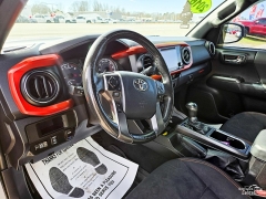 Used 2016  Toyota Tacoma 2WD Double Cab V6 AT &lpar;Natl&rpar; at Auto Finance Center of Greer near Greer&comma; SC