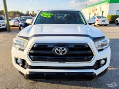 Used 2017  Toyota Tacoma Double Cab 5' Bed V6 4x2 AT &lpar;Natl&rpar; at Auto Finance Center of Greer near Greer&comma; SC
