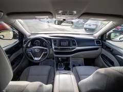 Used 2016 Toyota Highlander 4d SUV FWD LE at Auto Finance Center of Greer near Greer, SC