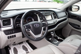 Used 2015  Toyota Highlander FWD 4dr V6 LE &lpar;Natl&rpar; at Auto Finance Center of Greer near Greer&comma; SC