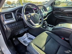 Used 2015  Toyota Highlander FWD 4dr V6 LE &lpar;Natl&rpar; at Auto Finance Center of Greer near Greer&comma; SC