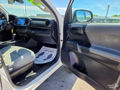 Used 2020  Toyota Tacoma 2WD Double Cab 5' Bed I4 AT &lpar;Natl&rpar; at Auto Finance Center of Greer near Greer&comma; SC
