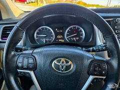 Used 2018  Toyota Highlander Limited V6 FWD &lpar;Natl&rpar; at Auto Finance Center of Greer near Greer&comma; SC