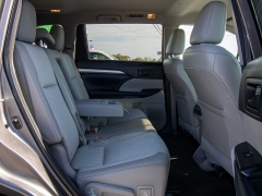 Used 2015  Toyota Highlander FWD 4dr V6 LE (Natl) at Auto Finance Center of Greer near Greer, SC