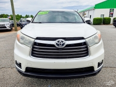 Used 2015  Toyota Highlander 4d SUV AWD XLE at Auto Finance Center of Greer near Greer&comma; SC