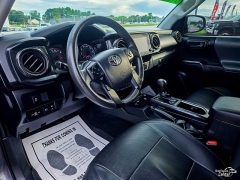 Used 2020  Toyota Tacoma 2WD Double Cab 5' Bed I4 AT &lpar;Natl&rpar; at Auto Finance Center of Greer near Greer&comma; SC