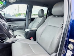 Used 2015  Toyota Tacoma 4WD Double Cab V6 &lpar;Natl&rpar; at Auto Finance Center of Greer near Greer&comma; SC