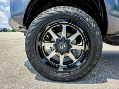 Used 2014  Toyota Tacoma 4WD Double Cab V6 &lpar;Natl&rpar; at Auto Finance Center of Greer near Greer&comma; SC