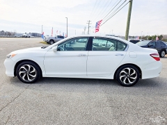 Used 2017  Honda Accord Sedan 4d EX-L at Auto Finance Center of Greer near Greer&comma; SC