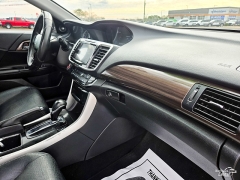 Used 2017  Honda Accord Sedan 4d EX-L V6 at Auto Finance Center of Greer near Greer&comma; SC