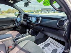 Used 2017  Toyota Tacoma Double Cab 5' Bed V6 4x2 AT &lpar;Natl&rpar; at Auto Finance Center of Greer near Greer&comma; SC