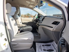 Used 2011  Toyota Sienna 5dr Van V6 LE FWD &lpar;Natl&rpar; at Auto Finance Center of Greer near Greer&comma; SC