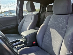 Used 2017  Toyota Tacoma Double Cab 5' Bed V6 4x2 AT &lpar;Natl&rpar; at Auto Finance Center of Greer near Greer&comma; SC