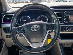 Used 2015  Toyota Highlander FWD 4dr V6 LE (Natl) at Auto Finance Center of Greer near Greer, SC