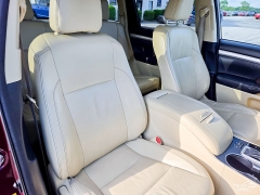 Used 2015  Toyota Highlander 4d SUV AWD XLE at Auto Finance Center of Greer near Greer&comma; SC