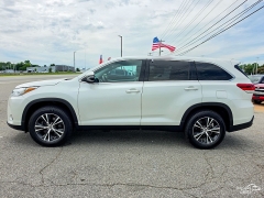 Used 2019  Toyota Highlander 4d SUV FWD LE at Auto Finance Center of Greer near Greer&comma; SC