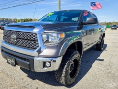 Used 2018  Toyota Tundra 4WD CrewMax 5&period;5' Bed 5&period;7L FFV &lpar;Natl&rpar; at Auto Finance Center of Greer near Greer&comma; SC