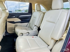 Used 2015  Toyota Highlander 4d SUV AWD XLE at Auto Finance Center of Greer near Greer&comma; SC