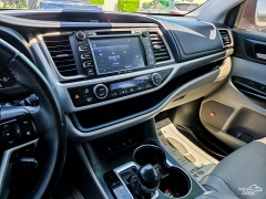 Used 2018  Toyota Highlander Limited V6 AWD &lpar;Natl&rpar; at Auto Finance Center of Greer near Greer&comma; SC