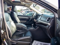 Used 2015 Toyota Highlander 4d SUV AWD XLE at Auto Finance Center of Greer near Greer, SC